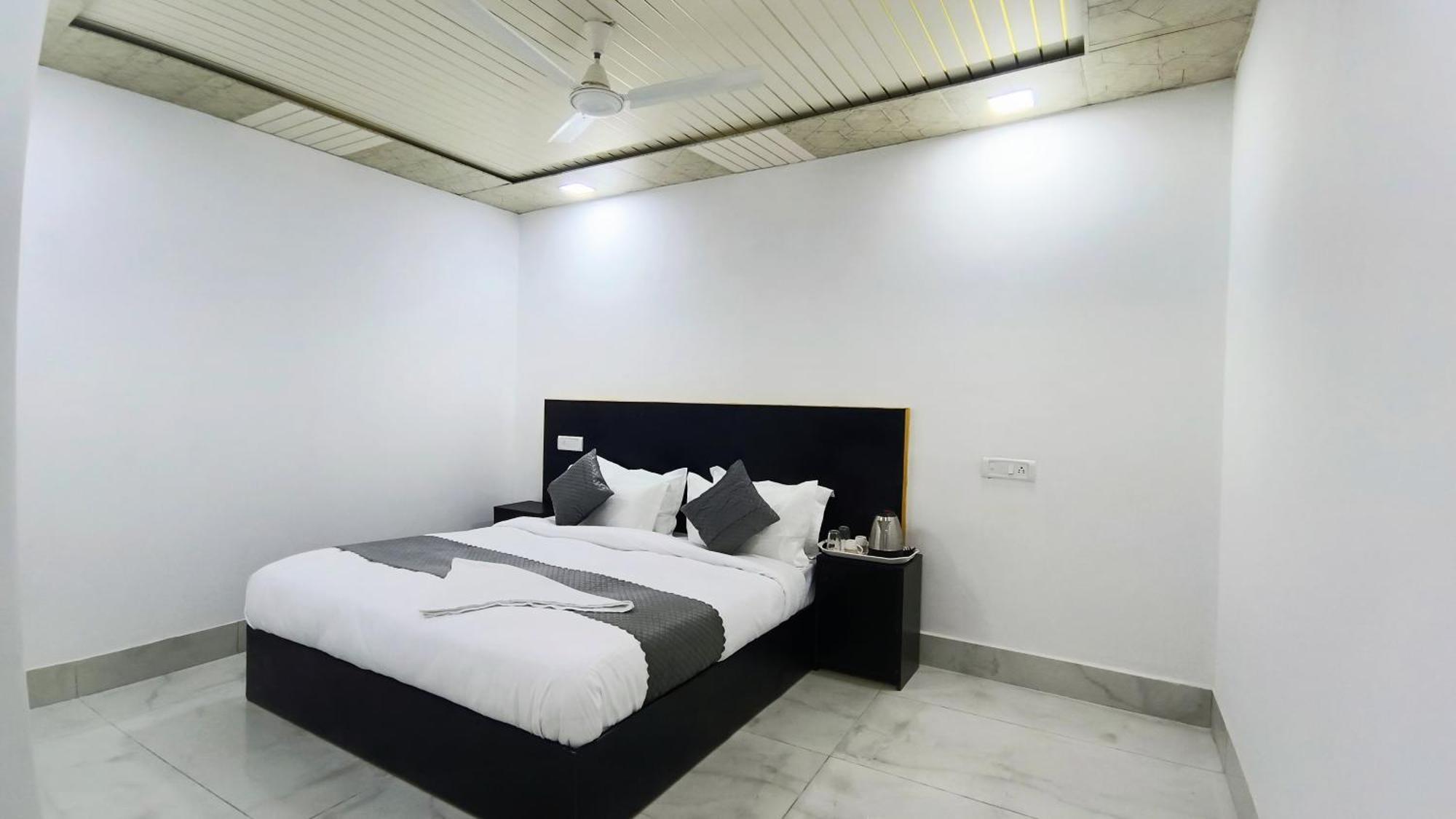 Corner View 3* New Delhi