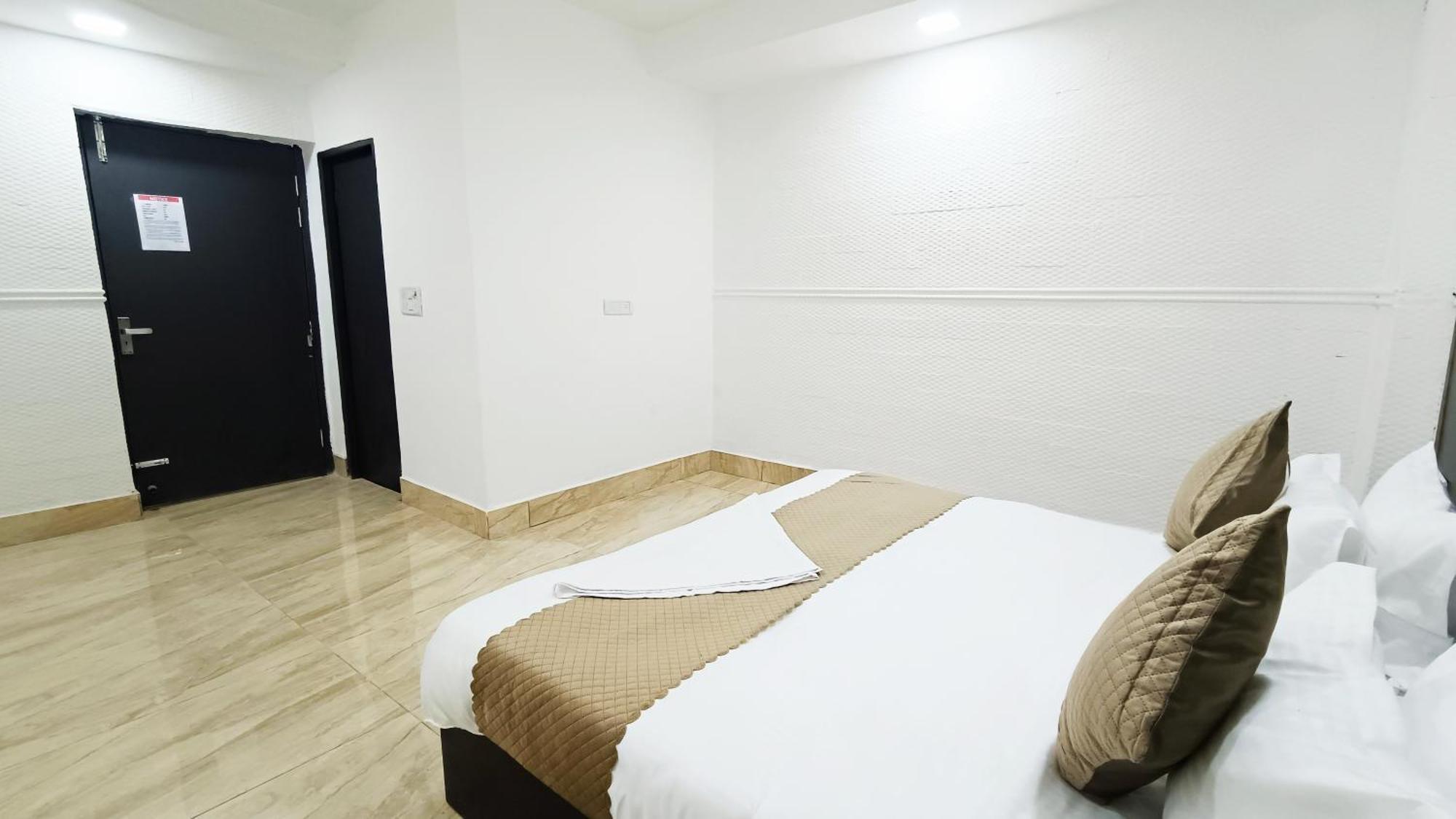 Corner View Hotel
