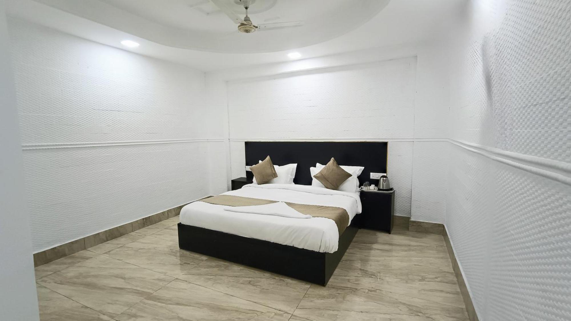 Corner View 3* New Delhi